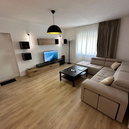 New Bazaar Studios Тирана Экстерьер фото
