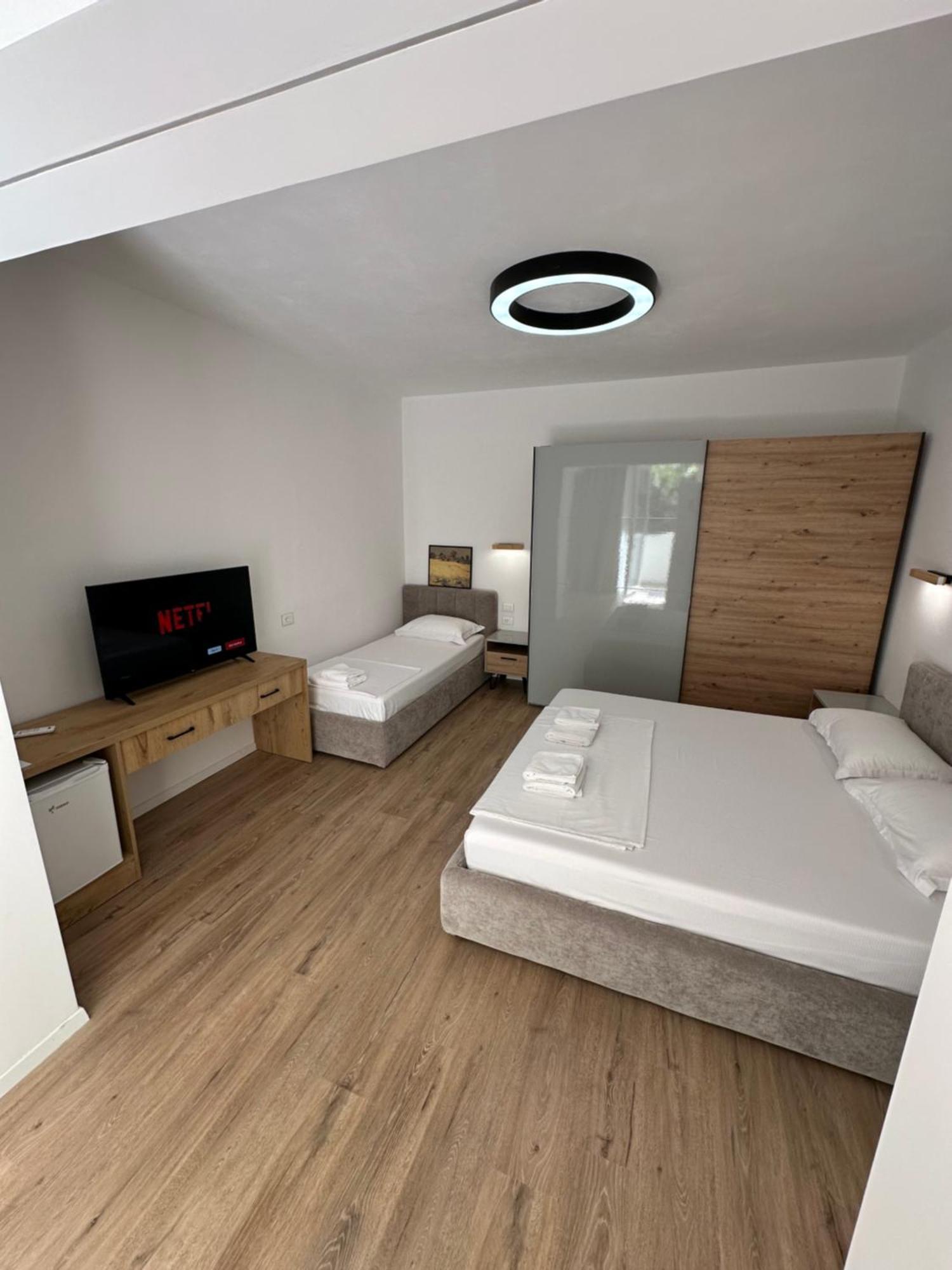 New Bazaar Studios Тирана Экстерьер фото